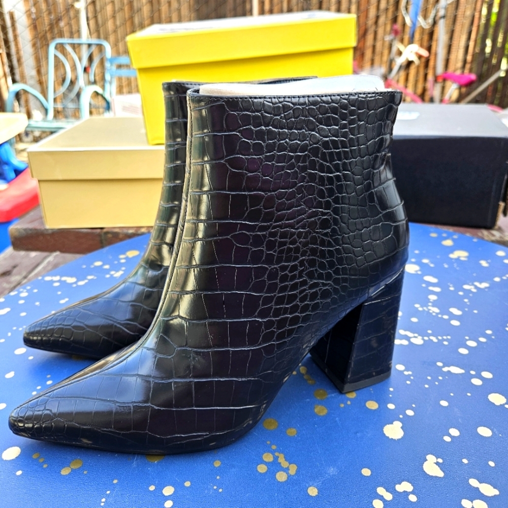 Seven Dials Felicia Block Heel Croco Booties Size 9